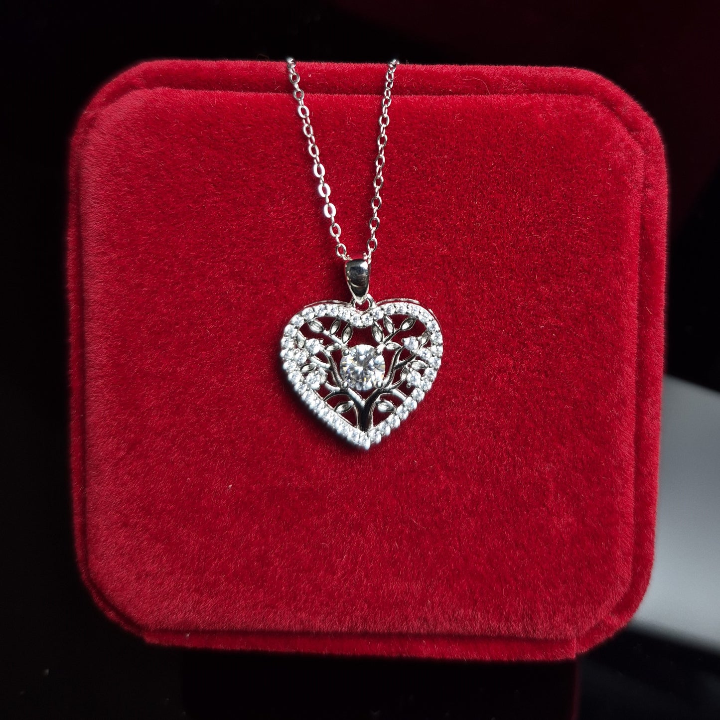 S925 Moissanite Diamond Heart Pendant & Necklace