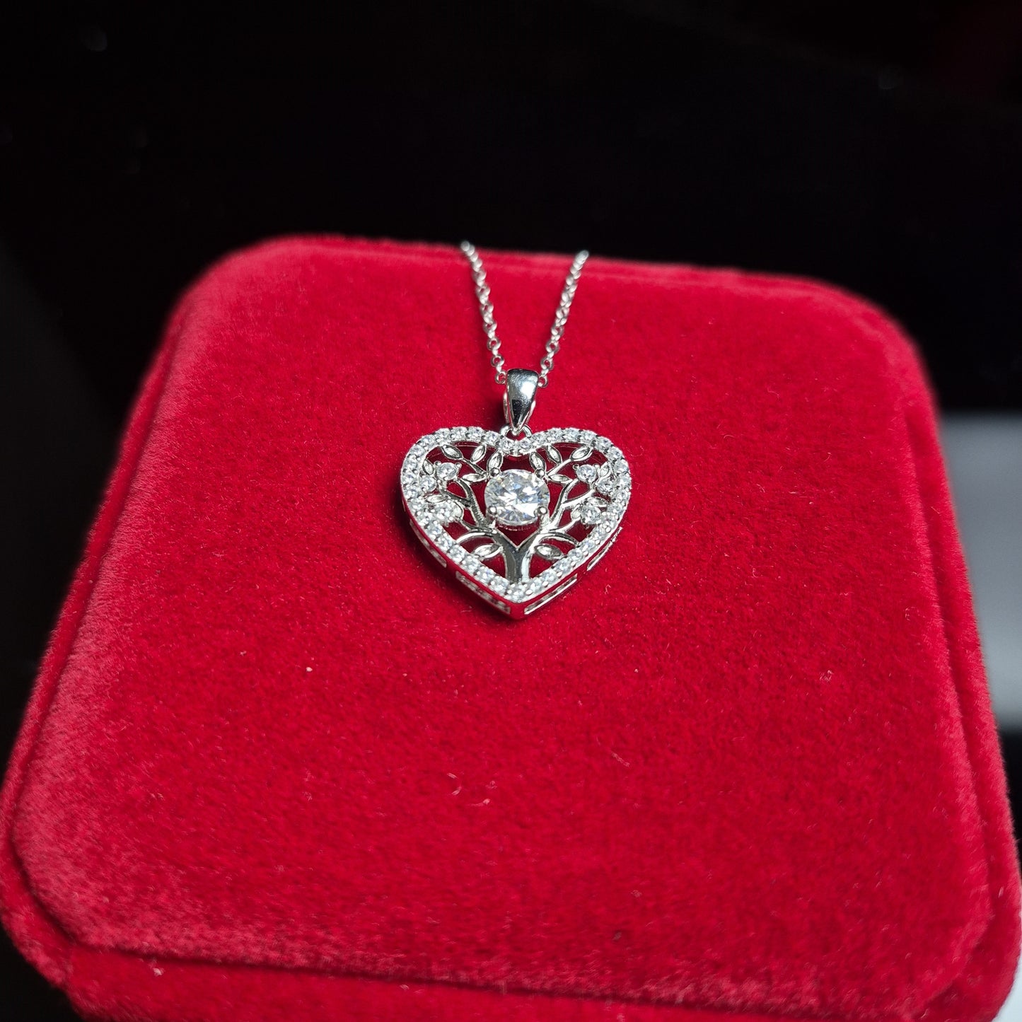 S925 Moissanite Diamond Heart Pendant & Necklace