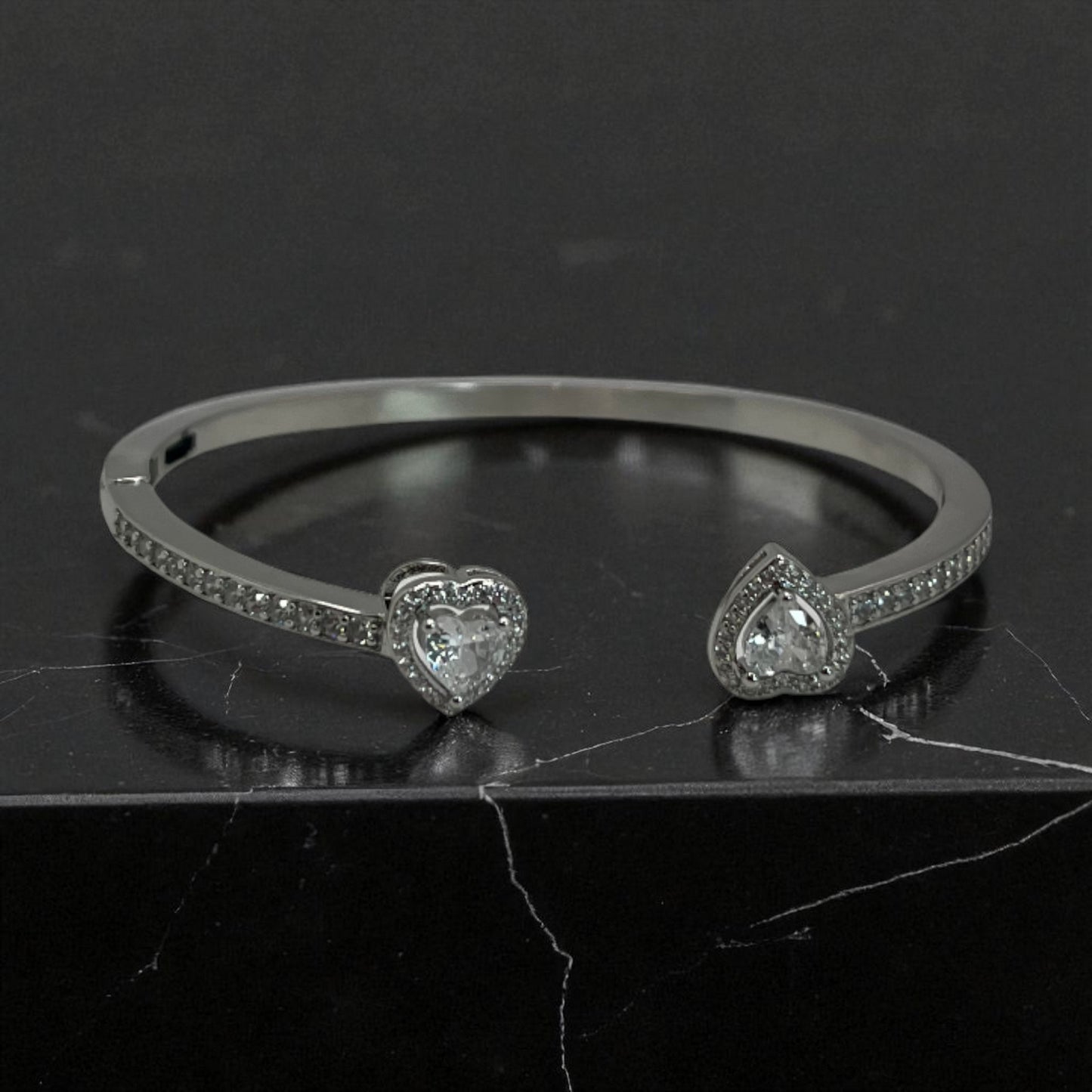 Heart Diamond Bangle Bracelet (Thin)