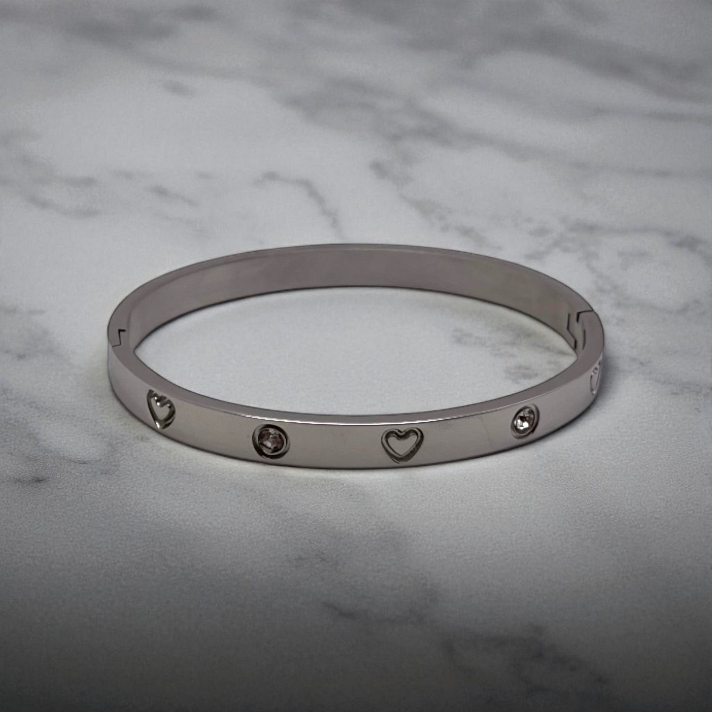 Straight Diamonds & Hearts Bracelet