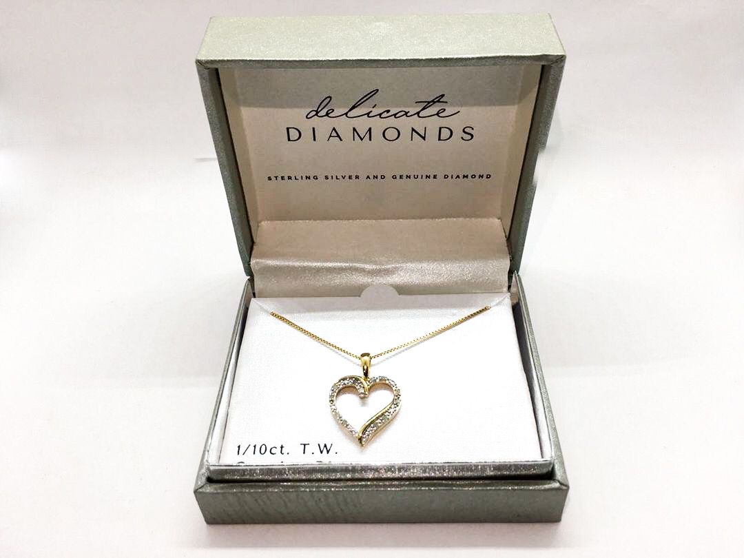 Heart Chain with Diamonds and Gold