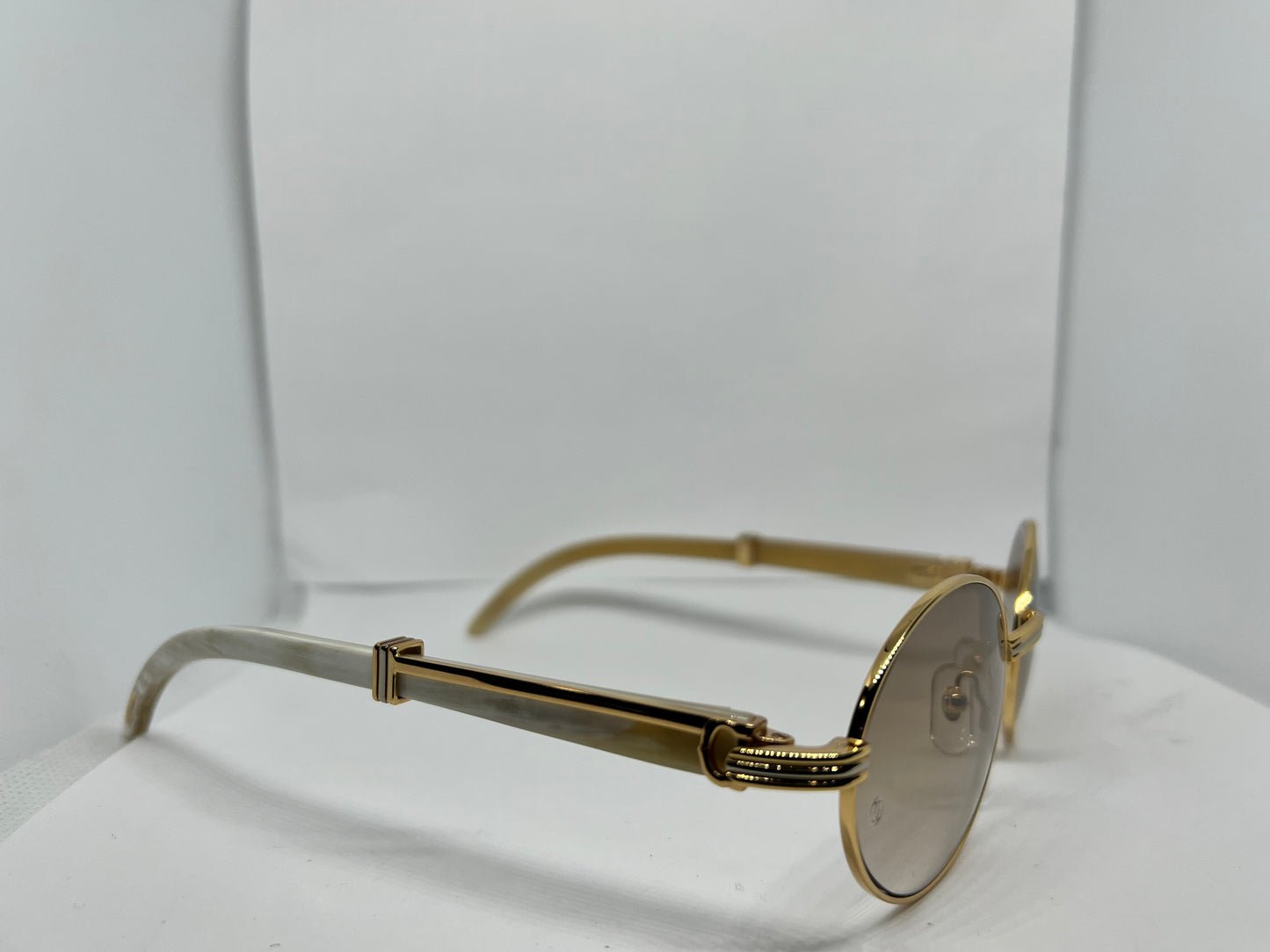 New*** White Marble Buffs w/ Gold Ovals