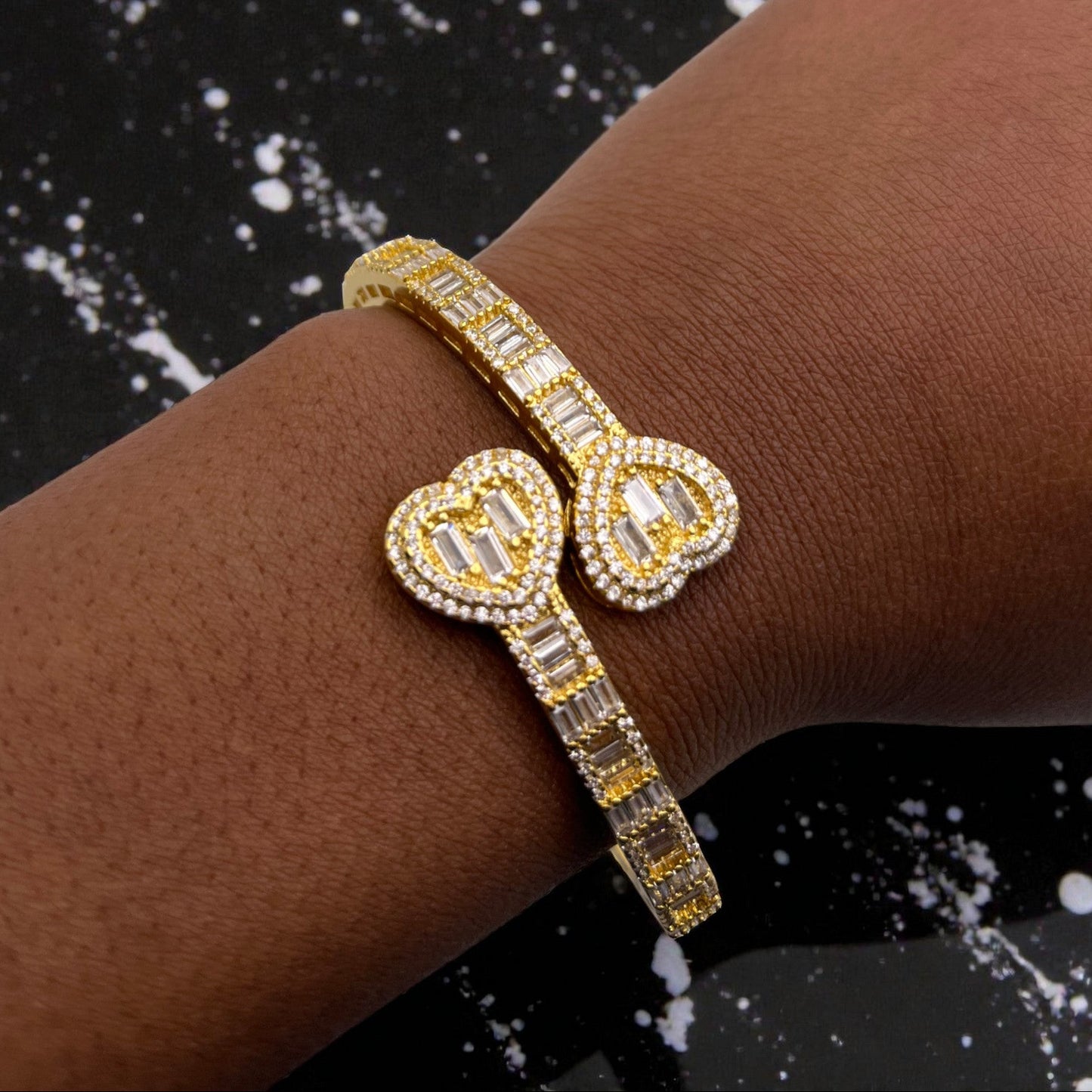 Heart Diamond Bangle Bracelet (Thick)