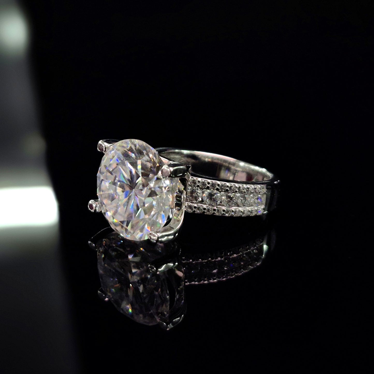 S925 Cocktail Moissanite Diamond Ring - 4-Prong Set