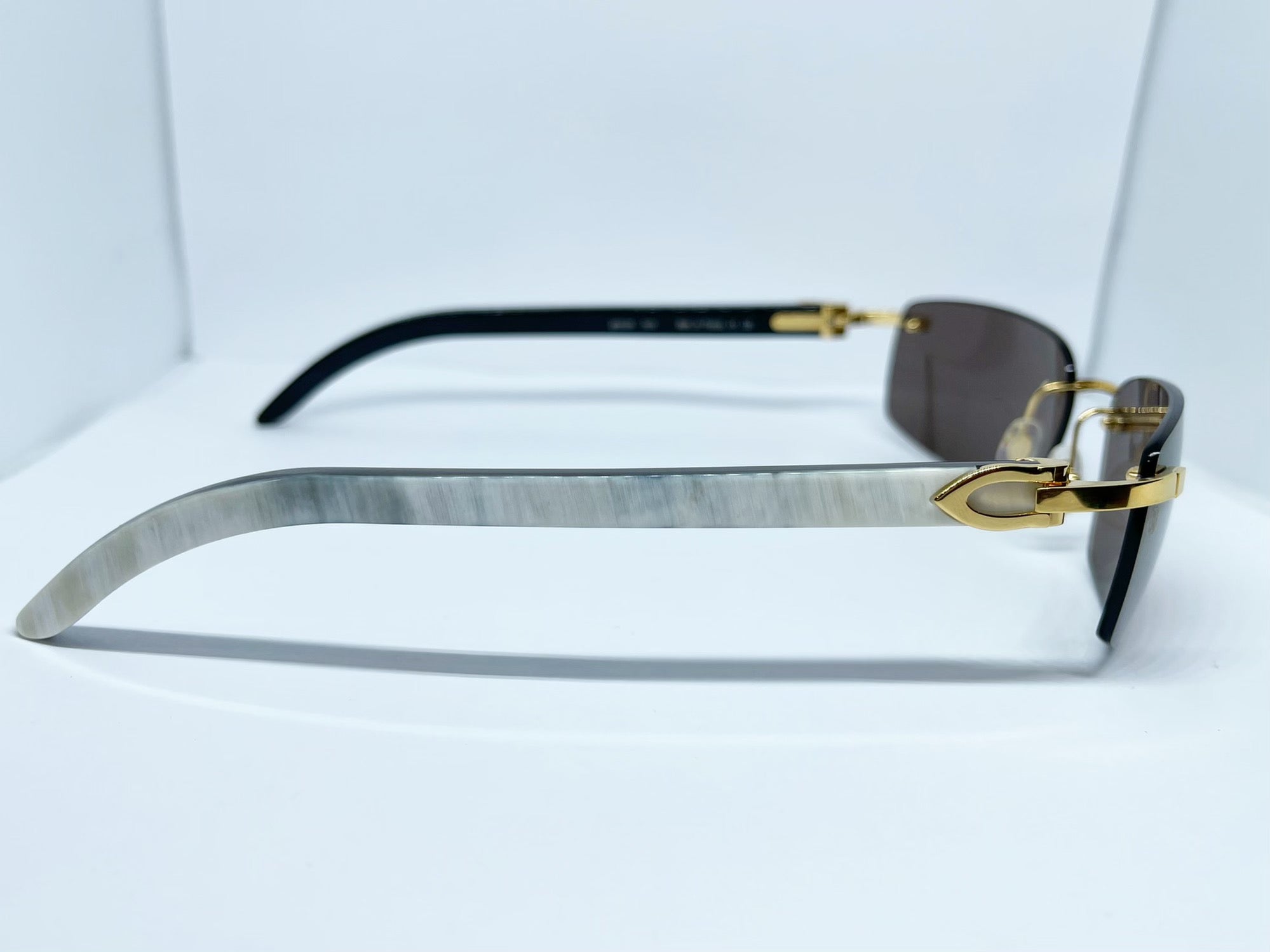 Rectangular sunglasses in grey - Cartier Eyewear Collection | Mytheresa
